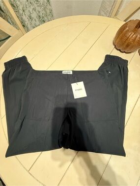 PAIRE Black Elastic-Waist Jogger Pants